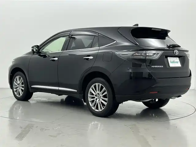 トヨタ ハリアー プレミアム 熊本県 2017(平29)年 7万km ブラック アルパイン９インチナビEX9V（ＣＤ・ＤＶＤ・フルセグ・ＢＴ・ＳＤ）/バックカメラ　/ビルトインＥＴＣ　/ハーフレザーシート　/パワーバックドア　/社外前後ドライブレコーダー　/トヨタセーフティーセンス/・クルーズコントロール/・レーンディパーチャーアラート/・オートハイビーム/・プリクラッシュセーフティ/横滑り防止/アイドリングストップ/運転席パワーシート/ウッドコンビステアリング/純正フロアマット/純正１８インチAW/オートライト/LEDヘッドライト/フォグランプ/スマートキー/プッシュスタート