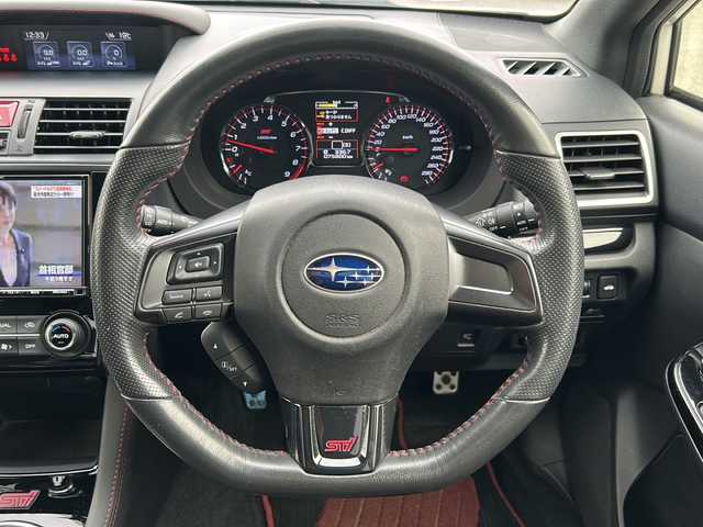 スバル ＷＲＸ ＳＴＩ STI 山口県 2017(平29)年 7.6万km クリスタルホワイトP ワンオーナー/純正DIATONEナビ/DVD/CD/SD/BT/USB/フルセグ/フロント/サイド/バックカメラ/ハーフレザーシート/前席シートヒーター/純正LEDヘッドライト/純正フォグランプ/オートライト/純正１８インチアルミホイール/革巻きステアリング/ステアリングスイッチ/クルーズコントロール/BSM/横滑り防止/SIドライブ/スマートキー/純正フロアマット/ETC/電動格納ウインカードアミラー