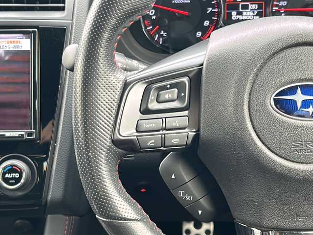 スバル ＷＲＸ ＳＴＩ STI 山口県 2017(平29)年 7.6万km クリスタルホワイトP ワンオーナー/純正DIATONEナビ/DVD/CD/SD/BT/USB/フルセグ/フロント/サイド/バックカメラ/ハーフレザーシート/前席シートヒーター/純正LEDヘッドライト/純正フォグランプ/オートライト/純正１８インチアルミホイール/革巻きステアリング/ステアリングスイッチ/クルーズコントロール/BSM/横滑り防止/SIドライブ/スマートキー/純正フロアマット/ETC/電動格納ウインカードアミラー