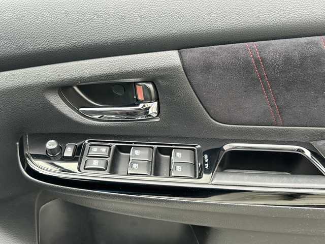 スバル ＷＲＸ ＳＴＩ STI 山口県 2017(平29)年 7.6万km クリスタルホワイトP ワンオーナー/純正DIATONEナビ/DVD/CD/SD/BT/USB/フルセグ/フロント/サイド/バックカメラ/ハーフレザーシート/前席シートヒーター/純正LEDヘッドライト/純正フォグランプ/オートライト/純正１８インチアルミホイール/革巻きステアリング/ステアリングスイッチ/クルーズコントロール/BSM/横滑り防止/SIドライブ/スマートキー/純正フロアマット/ETC/電動格納ウインカードアミラー