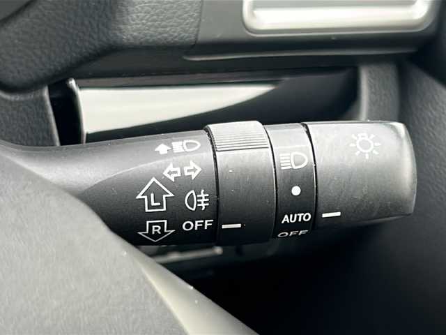 スバル ＷＲＸ ＳＴＩ STI 山口県 2017(平29)年 7.6万km クリスタルホワイトP ワンオーナー/純正DIATONEナビ/DVD/CD/SD/BT/USB/フルセグ/フロント/サイド/バックカメラ/ハーフレザーシート/前席シートヒーター/純正LEDヘッドライト/純正フォグランプ/オートライト/純正１８インチアルミホイール/革巻きステアリング/ステアリングスイッチ/クルーズコントロール/BSM/横滑り防止/SIドライブ/スマートキー/純正フロアマット/ETC/電動格納ウインカードアミラー