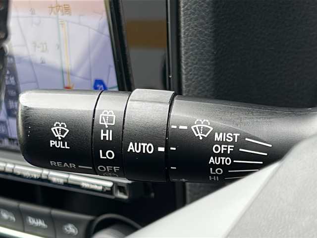 スバル ＷＲＸ ＳＴＩ STI 山口県 2017(平29)年 7.6万km クリスタルホワイトP ワンオーナー/純正DIATONEナビ/DVD/CD/SD/BT/USB/フルセグ/フロント/サイド/バックカメラ/ハーフレザーシート/前席シートヒーター/純正LEDヘッドライト/純正フォグランプ/オートライト/純正１８インチアルミホイール/革巻きステアリング/ステアリングスイッチ/クルーズコントロール/BSM/横滑り防止/SIドライブ/スマートキー/純正フロアマット/ETC/電動格納ウインカードアミラー