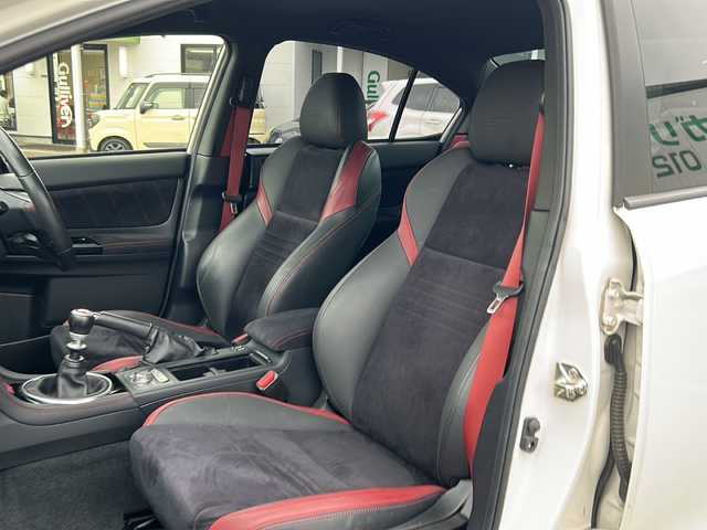 スバル ＷＲＸ ＳＴＩ STI 山口県 2017(平29)年 7.6万km クリスタルホワイトP ワンオーナー/純正DIATONEナビ/DVD/CD/SD/BT/USB/フルセグ/フロント/サイド/バックカメラ/ハーフレザーシート/前席シートヒーター/純正LEDヘッドライト/純正フォグランプ/オートライト/純正１８インチアルミホイール/革巻きステアリング/ステアリングスイッチ/クルーズコントロール/BSM/横滑り防止/SIドライブ/スマートキー/純正フロアマット/ETC/電動格納ウインカードアミラー