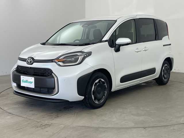 トヨタ シエンタ ハイブリッド Z 兵庫県 2025(令7)年 0.1千km プラチナホワイトパールマイカ ・登録済未使用車/・10.5インチ純正ナビ/・AM・FM・USB・BT・MiraCast/・フルセグTV/・Apple Car Play・AndroidAuto/・バックカメラ/・パノラミックビューモニター/・ビルトインETC2.0/・USB充電ポート/・電子パーキングブレーキ/・オートブレーキホールド/・ドライブモード（パワー・エコ）/・両側パワースライドドア/・革巻きステアリング/・ステアリングスイッチ/・オートライト/・電動格納ミラー/・ウォークスルー/・トヨタセーフティセンス/・レーントレーシングアシスト/・レーンディパーチャーアラート/・プリクラッシュセーフティ/・レーダークルーズコントロール/・ロードサインアシスト/・ドライバー異常時対応システム/・プロアクティブドライビングアシスト/・クリアランスソナー/・リアクロストラフィックアラート/・パーキングサポートブレーキ/・休憩提案/・発進遅れ告知/・ブラインドスポットモニター/・アダプティブハイビームシステム