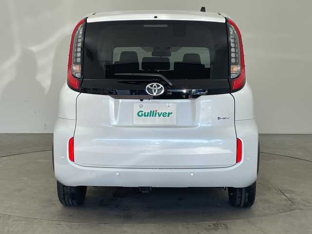 トヨタ シエンタ ハイブリッド Z 兵庫県 2025(令7)年 0.1千km プラチナホワイトパールマイカ ・登録済未使用車/・10.5インチ純正ナビ/・AM・FM・USB・BT・MiraCast/・フルセグTV/・Apple Car Play・AndroidAuto/・バックカメラ/・パノラミックビューモニター/・ビルトインETC2.0/・USB充電ポート/・電子パーキングブレーキ/・オートブレーキホールド/・ドライブモード（パワー・エコ）/・両側パワースライドドア/・革巻きステアリング/・ステアリングスイッチ/・オートライト/・電動格納ミラー/・ウォークスルー/・トヨタセーフティセンス/・レーントレーシングアシスト/・レーンディパーチャーアラート/・プリクラッシュセーフティ/・レーダークルーズコントロール/・ロードサインアシスト/・ドライバー異常時対応システム/・プロアクティブドライビングアシスト/・クリアランスソナー/・リアクロストラフィックアラート/・パーキングサポートブレーキ/・休憩提案/・発進遅れ告知/・ブラインドスポットモニター/・アダプティブハイビームシステム