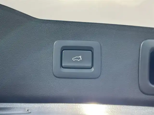 マツダ ＣＸ－５ 25S Lパッケージ 愛媛県 2021(令3)年 2.4万km スノーフレイクホワイトパールマイカ 純正SDナビ（Bluetooth/フルセグTV）/BOSEサウンド/全周囲カメラ/ヘッドアップディスプレイ/ブラックレザーシート/全席シートヒーター/パワーシート/D席シートメモリ機能/ステアリングリモコン/ステアリングヒーター/ETC2.0/ドライブレコーダー/前後コーナーセンサー/LEDヘッドライト