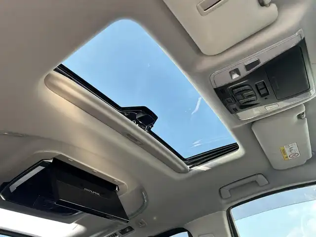 トヨタ アルファード S Cパッケージ 広島県 2019(令1)年 4.2万km ブラック アルパインナビ/（フルセグTV/Bluetooth/HDMI/USB/CD/DVD）/フィリップダウンモニター/サンルーフ/モデリスタエアロ/全席パワーシート/シートヒーター（D/N席）/エアシート（D/N席）/クルーズコントロール（追従有）/プッシュスタート/両側パワースライドドア/電動リアゲート/後席サンシェード/LEDヘッドライト/ビルドインETC/衝突軽減ブレーキ