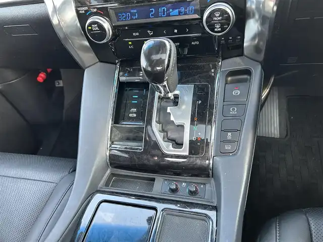 トヨタ アルファード S Cパッケージ 広島県 2019(令1)年 4.2万km ブラック アルパインナビ/（フルセグTV/Bluetooth/HDMI/USB/CD/DVD）/フィリップダウンモニター/サンルーフ/モデリスタエアロ/全席パワーシート/シートヒーター（D/N席）/エアシート（D/N席）/クルーズコントロール（追従有）/プッシュスタート/両側パワースライドドア/電動リアゲート/後席サンシェード/LEDヘッドライト/ビルドインETC/衝突軽減ブレーキ