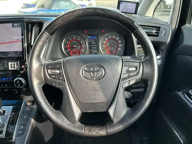 トヨタ アルファード S Cパッケージ 広島県 2019(令1)年 4.2万km ブラック アルパインナビ/（フルセグTV/Bluetooth/HDMI/USB/CD/DVD）/フィリップダウンモニター/サンルーフ/モデリスタエアロ/全席パワーシート/シートヒーター（D/N席）/エアシート（D/N席）/クルーズコントロール（追従有）/プッシュスタート/両側パワースライドドア/電動リアゲート/後席サンシェード/LEDヘッドライト/ビルドインETC/衝突軽減ブレーキ