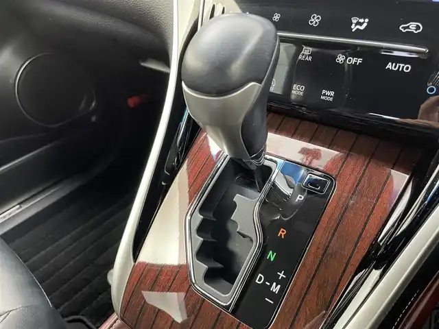 トヨタ ハリアー プレミアム 富山県 2015(平27)年 5.8万km ブラック 純正ナビ【NSZT-W64T】/(AM/FM/CD/DVD/SD/BT)/フルセグTV/バックカメラ/クルーズコントロール/レーンキープアシスト/オートマチックハイビーム/LEDヘッドライト/横滑り防止装置/電動リアゲート/ハーフレザーシート/ドライブレコーダー前後/スマートキー×２/プッシュスタート/純正フロアマット/純正１８インチAW/取扱説明書