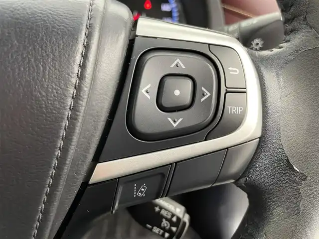 トヨタ ハリアー プレミアム 富山県 2015(平27)年 5.8万km ブラック 純正ナビ【NSZT-W64T】/(AM/FM/CD/DVD/SD/BT)/フルセグTV/バックカメラ/クルーズコントロール/レーンキープアシスト/オートマチックハイビーム/LEDヘッドライト/横滑り防止装置/電動リアゲート/ハーフレザーシート/ドライブレコーダー前後/スマートキー×２/プッシュスタート/純正フロアマット/純正１８インチAW/取扱説明書