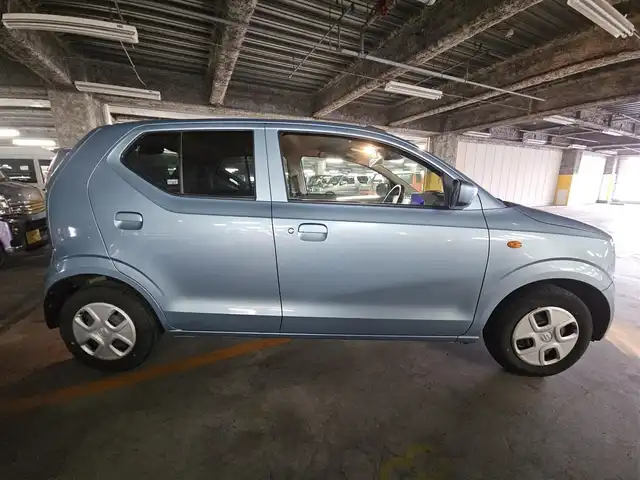 スズキ アルト S 長崎県 2020(令2)年 1.9万km フィズブルーパールメタリック カロッツェリアナビ/ワンセグTV/バックカメラ/ビルトインETC/セーフティサポート/・衝突被害軽減ブレーキ/・後退時ブレーキサポート/・車線逸脱警報/・オートライト/・ハイビームアシスト/・リアパーキングセンサー/運転席シートヒーター/リモコンキー/禁煙車