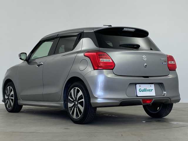 スズキ スイフト RSt 栃木県 2017(平29)年 6.1万km プレミアムシルバーメタリック 社外SDナビ/（AM/FM/CD/DVD/Bluetooth/フルセグ）/バックカメラ/アダプティブクルーズコントロール/ステアリングリモコン/パドルシフト/オートライト/ETC/シートヒーター/純正フロアマット/革巻きステアリング/スマートキー/純正ドアバイザー/LEDヘッドライト