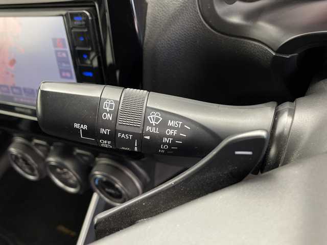 スズキ スイフト RSt 栃木県 2017(平29)年 6.1万km プレミアムシルバーメタリック 社外SDナビ/（AM/FM/CD/DVD/Bluetooth/フルセグ）/バックカメラ/アダプティブクルーズコントロール/ステアリングリモコン/パドルシフト/オートライト/ETC/シートヒーター/純正フロアマット/革巻きステアリング/スマートキー/純正ドアバイザー/LEDヘッドライト