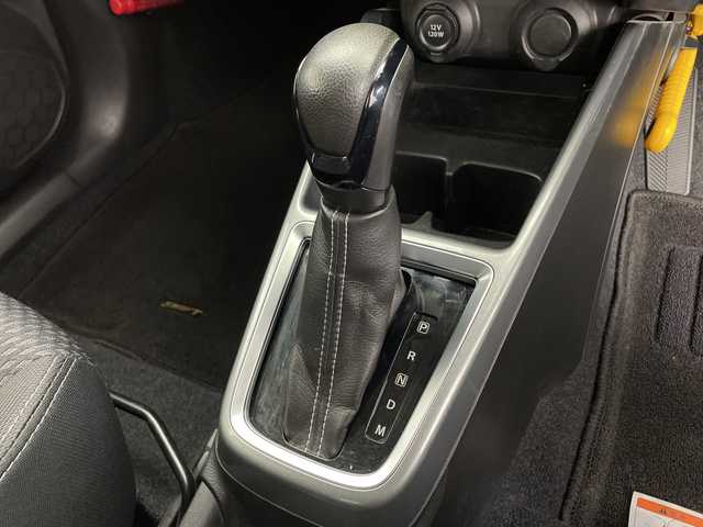 スズキ スイフト RSt 栃木県 2017(平29)年 6.1万km プレミアムシルバーメタリック 社外SDナビ/（AM/FM/CD/DVD/Bluetooth/フルセグ）/バックカメラ/アダプティブクルーズコントロール/ステアリングリモコン/パドルシフト/オートライト/ETC/シートヒーター/純正フロアマット/革巻きステアリング/スマートキー/純正ドアバイザー/LEDヘッドライト