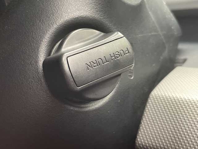 ホンダ フリード ハイブリット 千葉県 2014(平26)年 2.3万km モダンスティールM クルーズコントロール/純正メモリナビ　/バックカメラ　/ＥＴＣ　/スマートキー　/両側パワースライドドア　/電動格納ミラー　/社外サイドバイザー　　/ＬＥＤヘッドライト　/Ｗエアバッグ　/社外スタッドレスタイヤ有