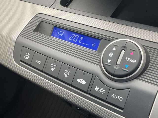 ホンダ フリード ハイブリット 千葉県 2014(平26)年 2.3万km モダンスティールM クルーズコントロール/純正メモリナビ　/バックカメラ　/ＥＴＣ　/スマートキー　/両側パワースライドドア　/電動格納ミラー　/社外サイドバイザー　　/ＬＥＤヘッドライト　/Ｗエアバッグ　/社外スタッドレスタイヤ有