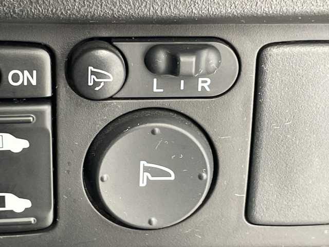 ホンダ フリード ハイブリット 千葉県 2014(平26)年 2.3万km モダンスティールM クルーズコントロール/純正メモリナビ　/バックカメラ　/ＥＴＣ　/スマートキー　/両側パワースライドドア　/電動格納ミラー　/社外サイドバイザー　　/ＬＥＤヘッドライト　/Ｗエアバッグ　/社外スタッドレスタイヤ有