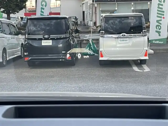 トヨタ カローラツーリング ハイブリッド ダブルバイビー 埼玉県 2023(令5)年 3万km マッシブグレー ・ワンオーナー/・純正ナビ/・アダプティブクルーズコントロール/・シートヒーター/・ハンドルヒーター/・バックカメラ/・コーナーセンサー/・置くだけ充電/・オートマチックハイビーム/・ドライブレコーダー