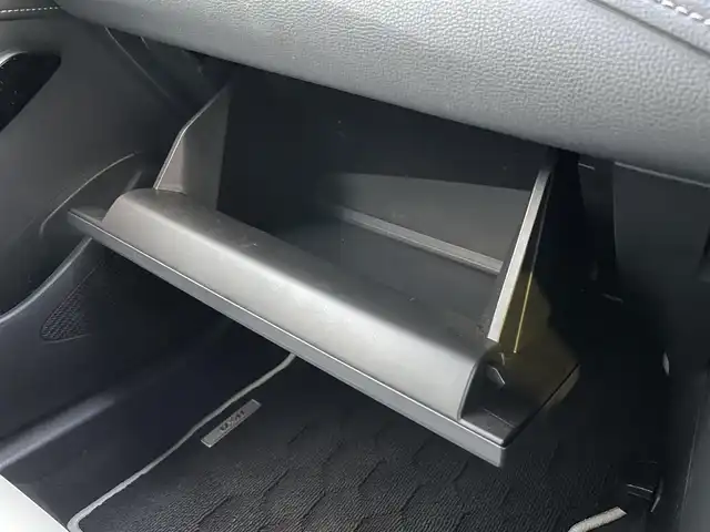 トヨタ カローラツーリング ハイブリッド ダブルバイビー 埼玉県 2023(令5)年 3万km マッシブグレー ・ワンオーナー/・純正ナビ/・アダプティブクルーズコントロール/・シートヒーター/・ハンドルヒーター/・バックカメラ/・コーナーセンサー/・置くだけ充電/・オートマチックハイビーム/・ドライブレコーダー