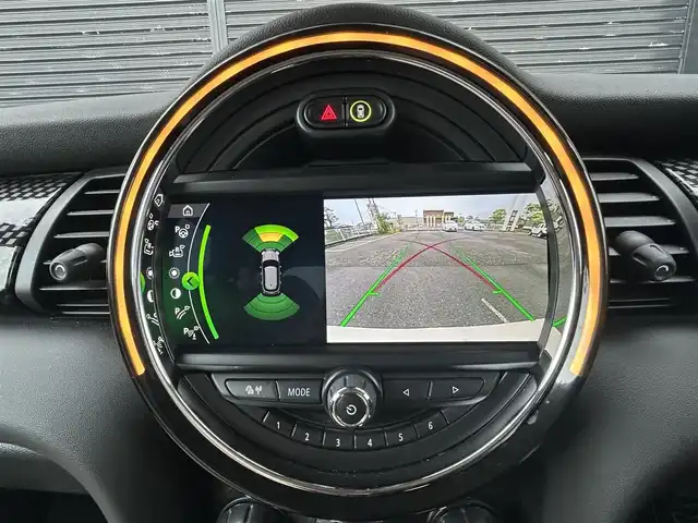 ＭＩＮＩ ミニ クーパー SD 宮崎県 2019(令1)年 4.7万km ペッパー・ホワイト HDDナビ/・Bluetooth /・AM FM/・AUX/・USB/社外フルセグテレビ/バックカメラ/アイドリングストップ/ホワイトシートカバー/アクティブクルーズコントロール/プッシュスタート/ETC/LEDヘッドライト/・オートライト/前後ドライブレコーダー/ユニオンジャックテール/純正17インチブラックアルミホイール