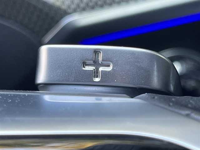 メルセデス・ベンツ Ｍ・ベンツ Ｃ２２０ｄ ステーションワゴン アバンギャルドAMGライン 静岡県 2022(令4)年 3.1万km 白 カラーコード：885[オパリスホイト】/ベーシックパッケージ/・ヘッドアップディスプレイ/・MBUX ARナビゲーション/(Bluetooth/USB/フルセグ)/パノラミックスライディングルーフ/ハーフレザーシート/電動リアゲート/衝突被害軽減システム/360°/アダプティブクルーズコントロール/レーンキープアシスト/パーキングアシスト/メモリー付きパワーシート/シートヒーター /キーレスゴー/ETC/ドライブレコーダー/純正フロアマット/純正アルミホイール/ルーフレール/保証書/取扱説明書/スペアキー