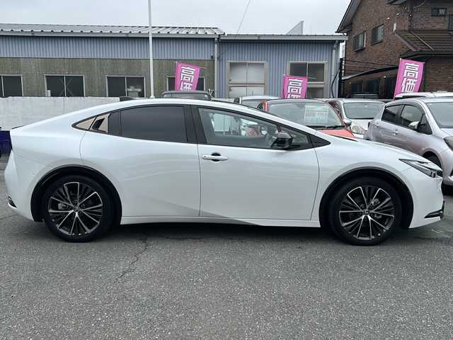 トヨタ プリウス Z 埼玉県 2023(令5)年 0.9万km プラチナホワイトパールマイカ ワンオーナー/ワンセグテレビ/バックカメラ/ETC/パノラミックビューモニタ/デジタルインナーミラー/ガラスルーフ