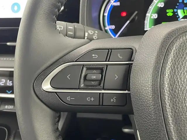 トヨタ ノア ハイブリッド S－Z 埼玉県 2025(令7)年 0.2万km ホワイトパールクリスタルシャイン 10.5インチディスプレイオーディオ　バックカメラ　DVDキット　三眼LEDヘッドライト　両側パワースライドドア　シートヒーター　ETC　セーフティセンス　純正アルミホイール　スマートキー
