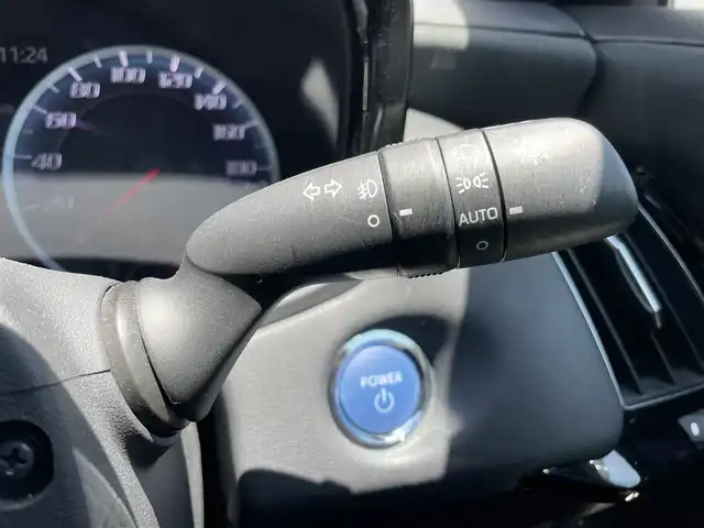 トヨタ クラウン ハイブリッド RS アドバンス 千葉県 2019(令1)年 3.8万km ブラックオパールマイカ ワンオーナー/衝突軽減ブレーキ/全方位カメラ/フルセグＴＶ/レーダークルーズコントロール/ハーフレザーシート/シートヒーター/純正１８インチアルミホイール/ＬＥＤヘッドライト/オートライト