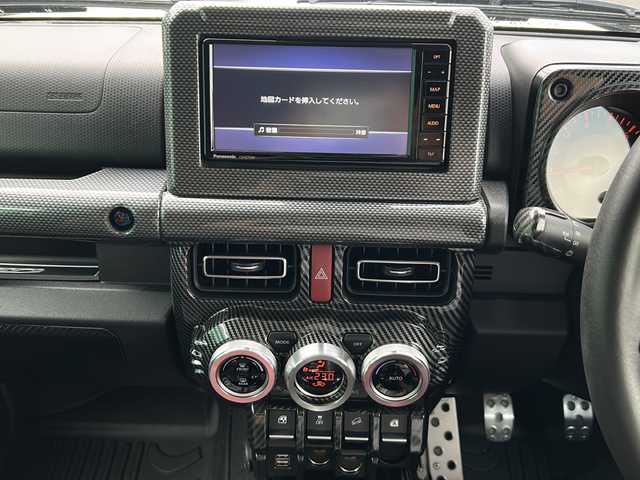 スズキ ジムニー XC 茨城県 2019(令1)年 2.8万km パール 純正ナビゲーション/CD/DVD/Bluetooth/USB入力/横滑り防止装置/衝突被害軽減システム/レーンキープアシスト/コーナーセンサー前後/クルーズコントロール/ダウンヒルアシストコントロール/16インチ純正AW/オートライト/LEDヘッドライト/ETC/スマートキー/エンジンスタートボタン