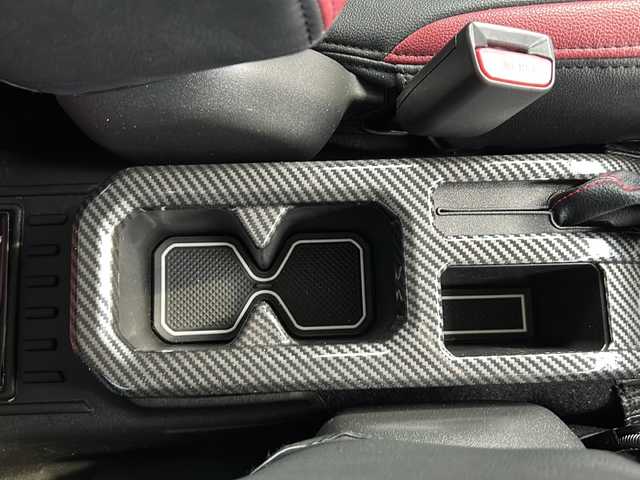 スズキ ジムニー XC 茨城県 2019(令1)年 2.8万km パール 純正ナビゲーション/CD/DVD/Bluetooth/USB入力/横滑り防止装置/衝突被害軽減システム/レーンキープアシスト/コーナーセンサー前後/クルーズコントロール/ダウンヒルアシストコントロール/16インチ純正AW/オートライト/LEDヘッドライト/ETC/スマートキー/エンジンスタートボタン