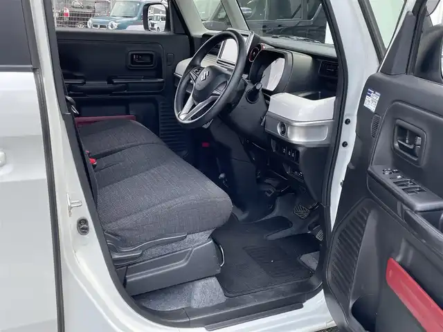 スズキ スペーシア HYBRID X 埼玉県 2018(平30)年 8.3万km ピュアホワイトパール/ブラック2トーン (株)IDOMが運営する【じしゃロン川越店】の自社ローン専用車両になります。/こちらは現金またはオートローンご利用時の価格です。/自社ローンご希望の方は別途その旨お申付け下さい/純正SＤナビ　/全方位カメラ　/フルセグＴＶ　/両側パワースライドドア　/ＥＴＣ　/オートライト　/ルーフレール　/ＬＥＤヘッドライト　/オートライト　/コーナーセンサー　/プッシュスタート　/スマートキー /シートヒーター