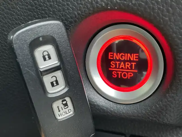 ホンダ Ｎ ＢＯＸ カスタム G L ホンダセンシング 道央・札幌 2018(平30)年 7.2万km シャイニンググレーM /4WD//純正メモリナビ：VXM-184VFi/（フルセグTV/Bluetooth/CD/DVD/USB）//レーダークルーズコントロール//衝突被害軽減ブレーキ//レーンキープアシスト//後方コーナーセンサー//前後ドライブレコーダー/片側パワースライドドア//前席シートヒーター//バックモニター//ビルトインETC//LEDヘッドライト//アイドリングストップ//横滑り防止装置//オートライト//ステアリングスイッチ