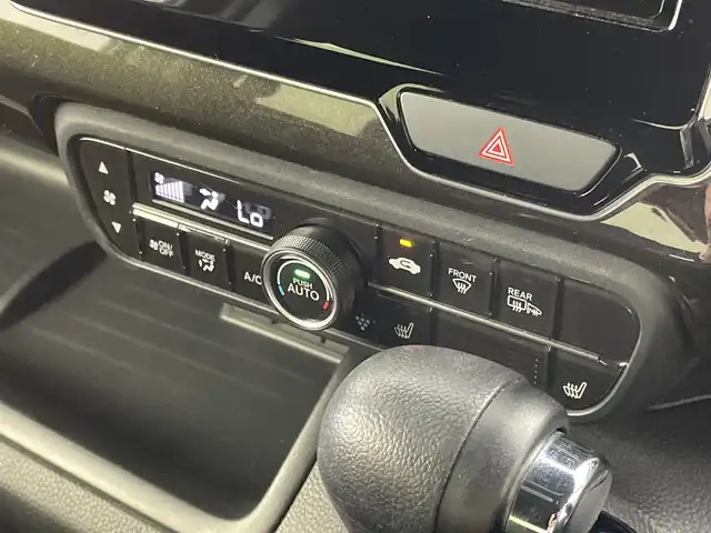 ホンダ Ｎ ＢＯＸ カスタム G L ホンダセンシング 道央・札幌 2018(平30)年 7.2万km シャイニンググレーM /4WD//純正メモリナビ：VXM-184VFi/（フルセグTV/Bluetooth/CD/DVD/USB）//レーダークルーズコントロール//衝突被害軽減ブレーキ//レーンキープアシスト//後方コーナーセンサー//前後ドライブレコーダー/片側パワースライドドア//前席シートヒーター//バックモニター//ビルトインETC//LEDヘッドライト//アイドリングストップ//横滑り防止装置//オートライト//ステアリングスイッチ