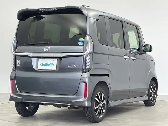 ホンダ Ｎ ＢＯＸ カスタム G L ホンダセンシング 道央・札幌 2018(平30)年 7.2万km シャイニンググレーM /4WD//純正メモリナビ：VXM-184VFi/（フルセグTV/Bluetooth/CD/DVD/USB）//レーダークルーズコントロール//衝突被害軽減ブレーキ//レーンキープアシスト//後方コーナーセンサー//前後ドライブレコーダー/片側パワースライドドア//前席シートヒーター//バックモニター//ビルトインETC//LEDヘッドライト//アイドリングストップ//横滑り防止装置//オートライト//ステアリングスイッチ