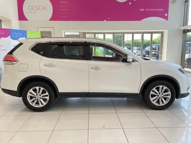 日産 エクストレイル 20X エマージェンシーブレーキ 埼玉県 2015(平27)年 7.5万km ブリリアントホワイトパール エマージェンシーブレーキ/純正ナビ/　　CD/DVD/BT/フルセグTV/バックカメラ/LEDオートライト/カプロンシート/シートヒーター/純正17インチAW/クリアランスソナー/アイドリングストップ/プッシュスタート/ETC/禁煙車