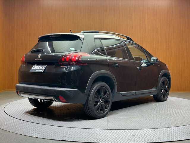プジョー ２００８ GTライン ブラック&ホワイトED 千葉県 2018(平30)年 3.9万km ペルラネラブラック クルーズコントロール/半革シート/ナビ /TV /CarPlay /Bカメラ /Bluetooth接続 /シートヒーター /パークアシスト /グリップコントロール /衝突軽減ブレーキ  /ドラレコ /ETC