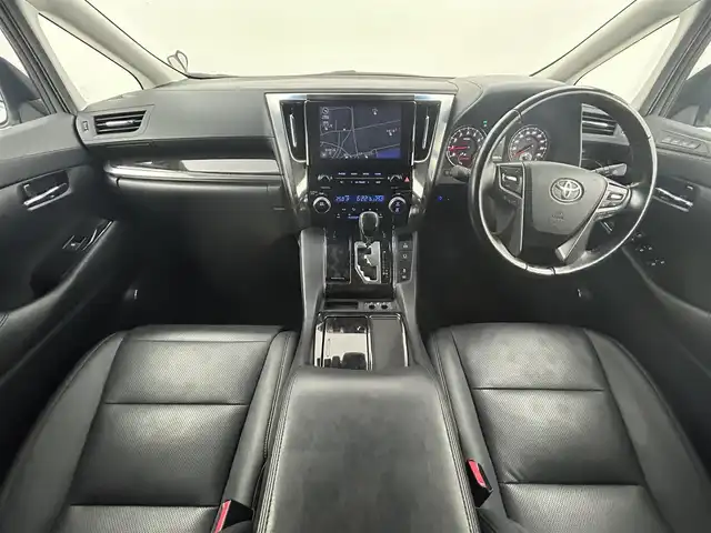 トヨタ アルファード S Cパッケージ 岡山県 2020(令2)年 5.6万km ホワイトパールクリスタルシャイン サンルーフ /モデリスタエアロ/純正9インチディスプレイオーディオ/ナビ/BT/DVD/CD/地デジ/カープレイ/バックカメラ /ブラインドスポットモニター/デジタルインナーミラー/両側パワースライドドア/ビルトインETC/黒合皮シート/シートヒーター/シートベンチレーション /ステアリングヒーター/レーダークルーズコントロール/セーフティセンス /純正18インチアルミホイール/プッシュスタート /スマートキー /フロアマット /オートライト /三眼LEDライト/オートハイビーム /新車保証書/取扱説明書/スペアキー×1