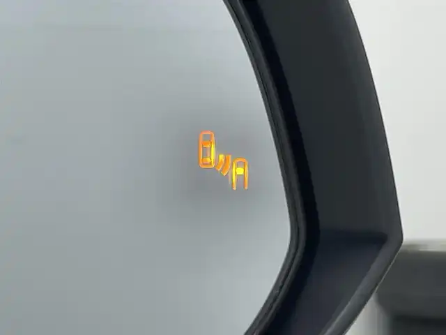 トヨタ アルファード S Cパッケージ 岡山県 2020(令2)年 5.6万km ホワイトパールクリスタルシャイン サンルーフ /モデリスタエアロ/純正9インチディスプレイオーディオ/ナビ/BT/DVD/CD/地デジ/カープレイ/バックカメラ /ブラインドスポットモニター/デジタルインナーミラー/両側パワースライドドア/ビルトインETC/黒合皮シート/シートヒーター/シートベンチレーション /ステアリングヒーター/レーダークルーズコントロール/セーフティセンス /純正18インチアルミホイール/プッシュスタート /スマートキー /フロアマット /オートライト /三眼LEDライト/オートハイビーム /新車保証書/取扱説明書/スペアキー×1