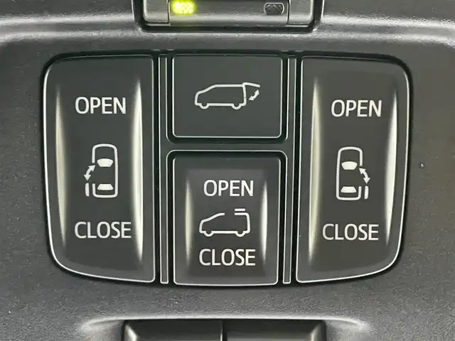 トヨタ アルファード S Cパッケージ 岡山県 2020(令2)年 5.6万km ホワイトパールクリスタルシャイン サンルーフ /モデリスタエアロ/純正9インチディスプレイオーディオ/ナビ/BT/DVD/CD/地デジ/カープレイ/バックカメラ /ブラインドスポットモニター/デジタルインナーミラー/両側パワースライドドア/ビルトインETC/黒合皮シート/シートヒーター/シートベンチレーション /ステアリングヒーター/レーダークルーズコントロール/セーフティセンス /純正18インチアルミホイール/プッシュスタート /スマートキー /フロアマット /オートライト /三眼LEDライト/オートハイビーム /新車保証書/取扱説明書/スペアキー×1