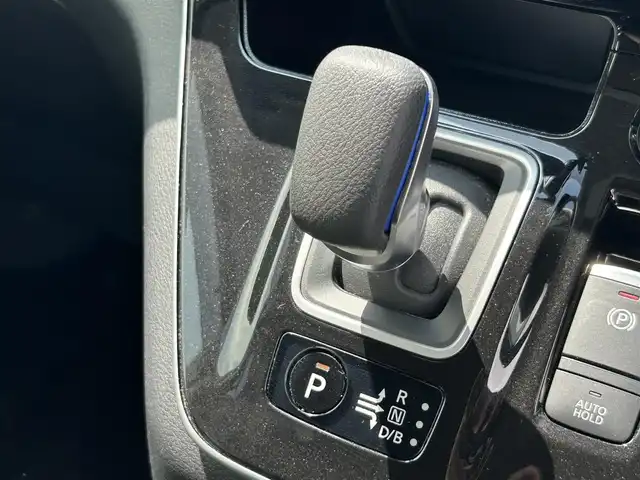 日産 セレナ e－パワー ハイウェイスター G 福岡県 2020(令2)年 4.8万km ブリリアントホワイトパール 2トーン 純正9型SDナビ(フルセグTV/CD/DVD/BT)アラウンドビューモニタープロパイロットエマージェンシーブレーキコーナーセンサーBSM両側パワスラドラレコETCデジタルインナーミラーUSBポート純正LEDヘッドライト純正フロアマットスマートキープッシュスタート