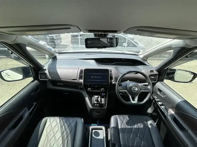 日産 セレナ e－パワー ハイウェイスター G 福岡県 2020(令2)年 4.8万km ブリリアントホワイトパール 2トーン 純正9型SDナビ(フルセグTV/CD/DVD/BT)アラウンドビューモニタープロパイロットエマージェンシーブレーキコーナーセンサーBSM両側パワスラドラレコETCデジタルインナーミラーUSBポート純正LEDヘッドライト純正フロアマットスマートキープッシュスタート