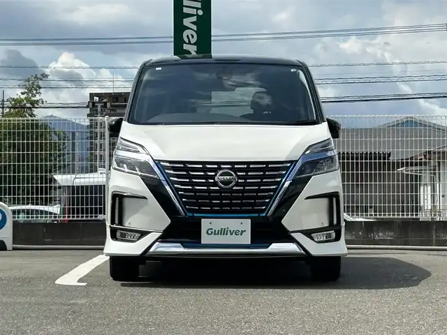 日産 セレナ e－パワー ハイウェイスター G 福岡県 2020(令2)年 4.8万km ブリリアントホワイトパール 2トーン 純正9型SDナビ(フルセグTV/CD/DVD/BT)アラウンドビューモニタープロパイロットエマージェンシーブレーキコーナーセンサーBSM両側パワスラドラレコETCデジタルインナーミラーUSBポート純正LEDヘッドライト純正フロアマットスマートキープッシュスタート