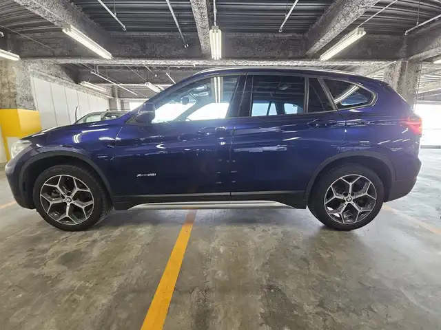 ＢＭＷ Ｘ１ xDrive 20i Xライン 長野県 2016(平28)年 5.9万km メディテラニアンブルー 4WD/パノラマサンルーフ/純正8.8型ナビ/バックカメラ/ドライブレコーダー/アクティブクルーズコントロール/ヘッドアップディスプレイ/パークディスタンスコントロール(F/R)/横滑り防止装置/ターボ/LEDヘッドランプ/本革巻きステアリング/ステアリングスイッチ/本革シート/前席パワーシート/シートヒーター/純正18インチアルミホイール/リモートコントロールキー/コンフォートアクセス/禁煙車