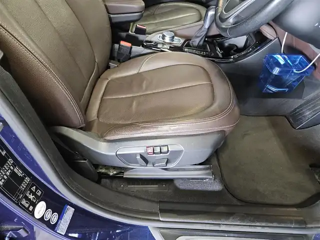 ＢＭＷ Ｘ１ xDrive 20i Xライン 長野県 2016(平28)年 5.9万km メディテラニアンブルー 4WD/パノラマサンルーフ/純正8.8型ナビ/バックカメラ/ドライブレコーダー/アクティブクルーズコントロール/ヘッドアップディスプレイ/パークディスタンスコントロール(F/R)/横滑り防止装置/ターボ/LEDヘッドランプ/本革巻きステアリング/ステアリングスイッチ/本革シート/前席パワーシート/シートヒーター/純正18インチアルミホイール/リモートコントロールキー/コンフォートアクセス/禁煙車