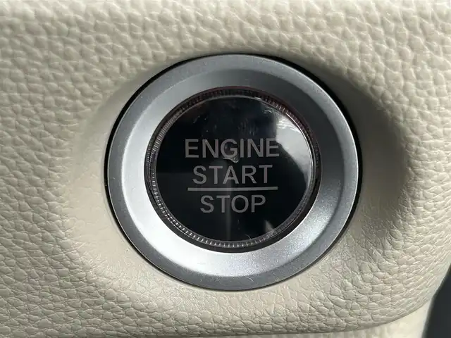 ホンダ Ｎ ＢＯＸ G L ホンダセンシング 岩手県 2020(令2)年 4万km プレミアムアイボリーパールⅡ ４WD/純正ナビ/FM/AM/フルセグ/DVD/CD/Bluetooth/クルーズコントロール/両側パワースライドア/横滑り防止装置/衝突軽減ブレーキ/逸脱防止装置/バックカメラ/プッシュスタート/シートヒーター/LEDライト/AUTOライト/スマートキー/スペアキー/USB端子/ETC/冬タイヤ積載/取扱説明書/保証書