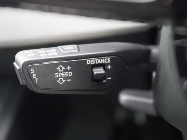 アウディ Ａ５ SB 40TFSIスポーツ 埼玉県 2019(令1)年 2.9万km グレイシアホワイトメタリック ブラックハーフレザーシート/アダプティブクルーズコントロール/マトリクスLEDヘッドライト/バーチャルコックピット/CarPlay/パークセンサー/ブラインドスポットモニター/全周囲カメラ/純正ナビ/ドラレコ(フロント)/ETC/フルセグTV/全席シートヒーター/シートポジションメモリー機能
