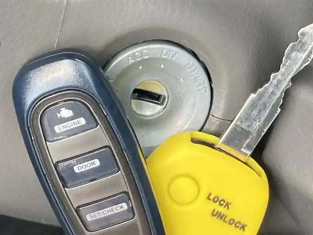 スズキ エブリイ JOINターボ 静岡県 2021(令3)年 5万km クールカーキPM 社外ディスプレイオーディオ(FH-8500DVS)/　AM FM CD DVD Bluetooth USB AppleCarPlay AndroidAuto/ETC/充電用USBポート2個/リモコンキー/純正ラバー製フロアマット/フロントフォグランプ/両側スライドドア/マニュアルエアコン/スペアキー有/デュアルカメラブレーキサポート/リアクリアランスソナー/4WDターボ