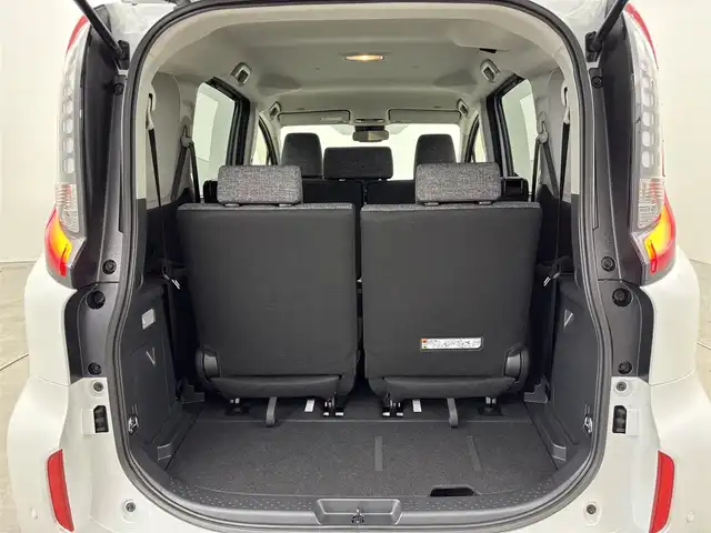 トヨタ シエンタ ハイブリッド Z 福岡県 2025(令7)年 0.1千km プラチナホワイトパールマイカ 登録済未使用車　/純正１０型ナビ／フルセグＴＶ　/全方位カメラ　/ビルトインＥＴＣ２．０　/レーダークルコン　/コーナーセンサー　/衝突被害軽減　/レーンキープ　/アクセル踏み間違い防止　/ＢＳＭ　/両側電動スライドドア　/ＬＥＤヘッドライト