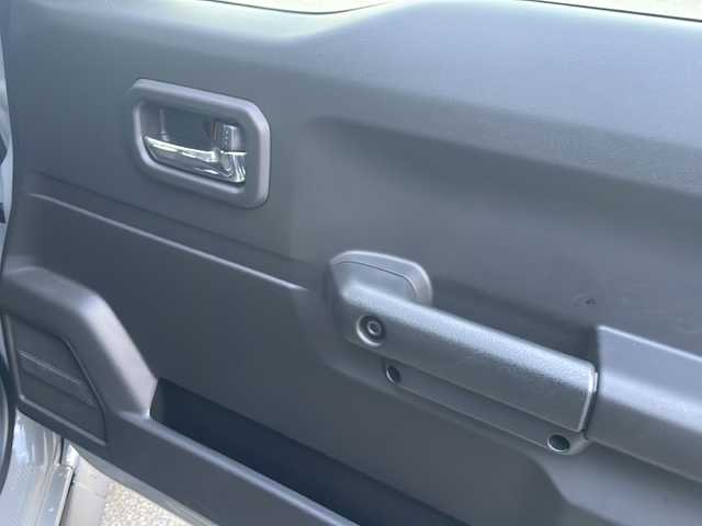 スズキ ジムニー シエラ JC 岩手県 2023(令5)年 0.6万km ミディアムグレー ワンオーナー　スズキレーダーブレーキサポート　シートヒーター　クルーズコントロール　ヒルディセントコントロール　純正１５インチＡＷ　ミラーヒーター　純正フロアマット　オートＬＥＤライト　フォグランプ　ヘッドライトウォッシャー　スペアキー